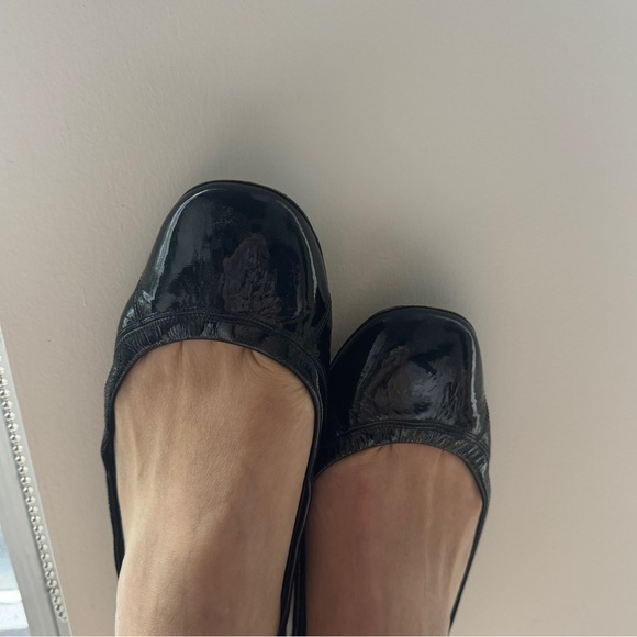 Burberry Ballerina Flats - Patent Leather - Picture 6 of 8